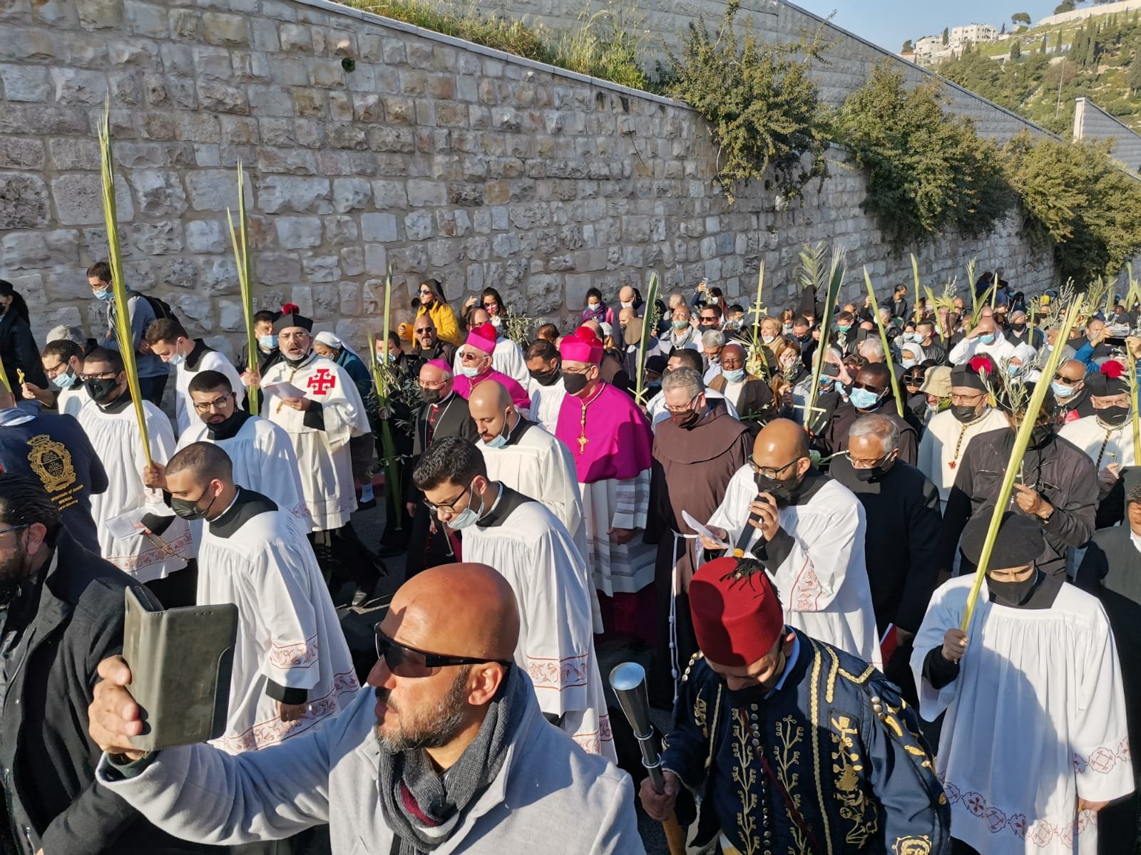 مسيرة عيد الشعانين في القدس تستأنف من جديد بعد غيابها العام الماضي-4