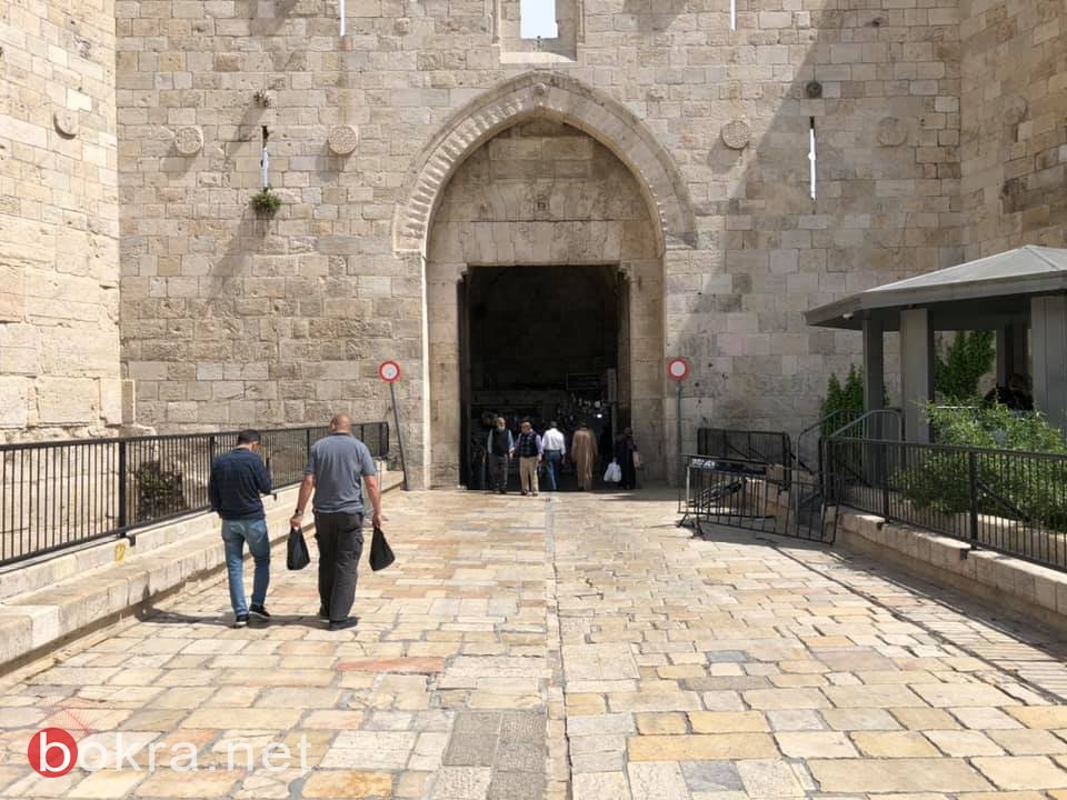  عودة الحياة جزئيا الى شوارع القدس ضمن إجراءات وقائية-14