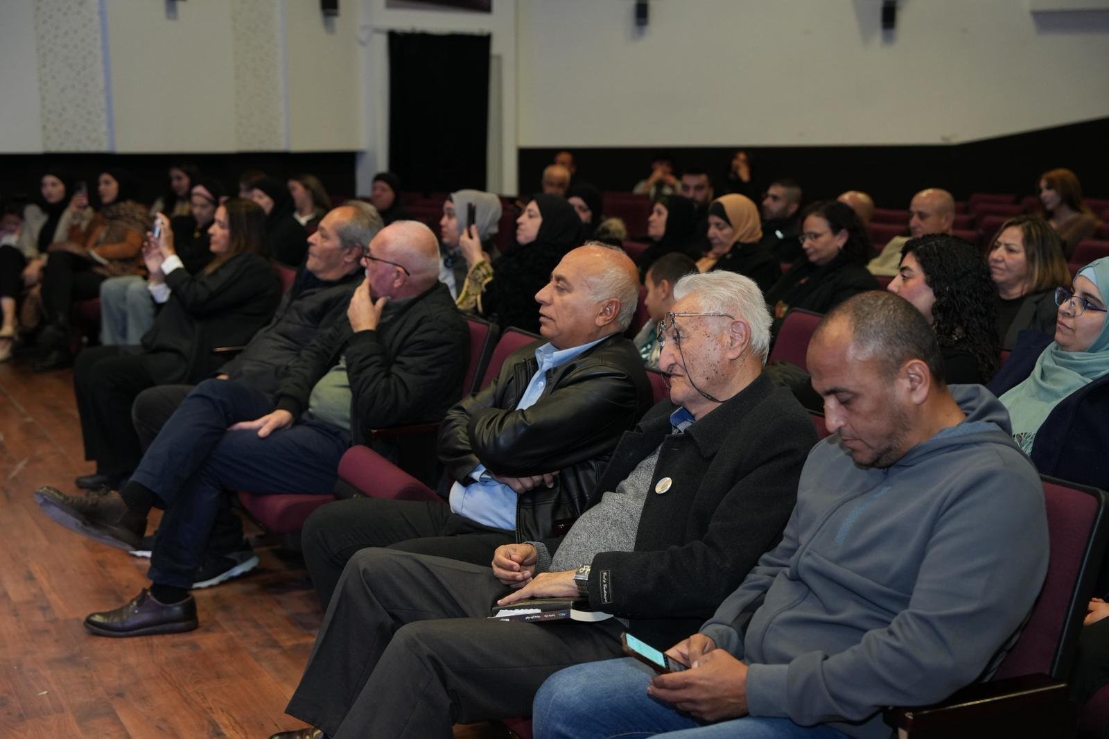 الطيبة: حفل إشهار رواية "دم على الأرصفة" بمشاركة واسعة ونقاش حول أثر الجريمة على المجتمع-2