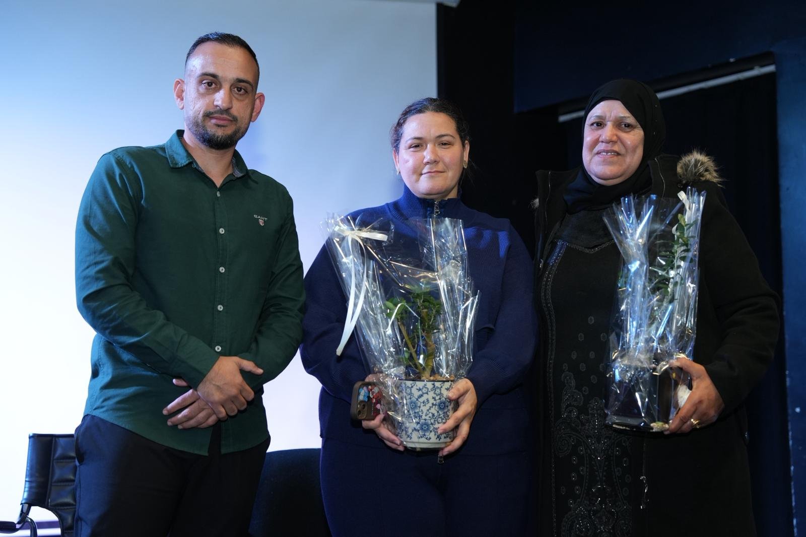 الطيبة: حفل إشهار رواية "دم على الأرصفة" بمشاركة واسعة ونقاش حول أثر الجريمة على المجتمع-3