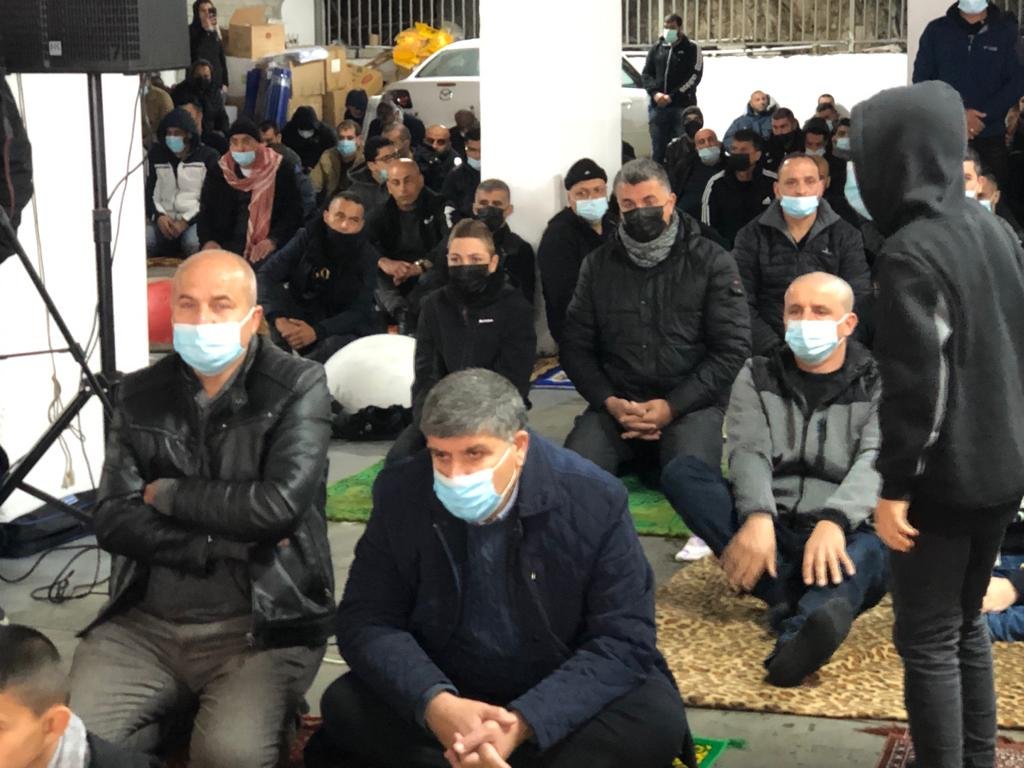 أم الفحم: للاسبوع الثالث- انطلاق المظاهرة الاحتجاجية بعد الصلاة والشرطة تعتدي على المتظاهرين-7