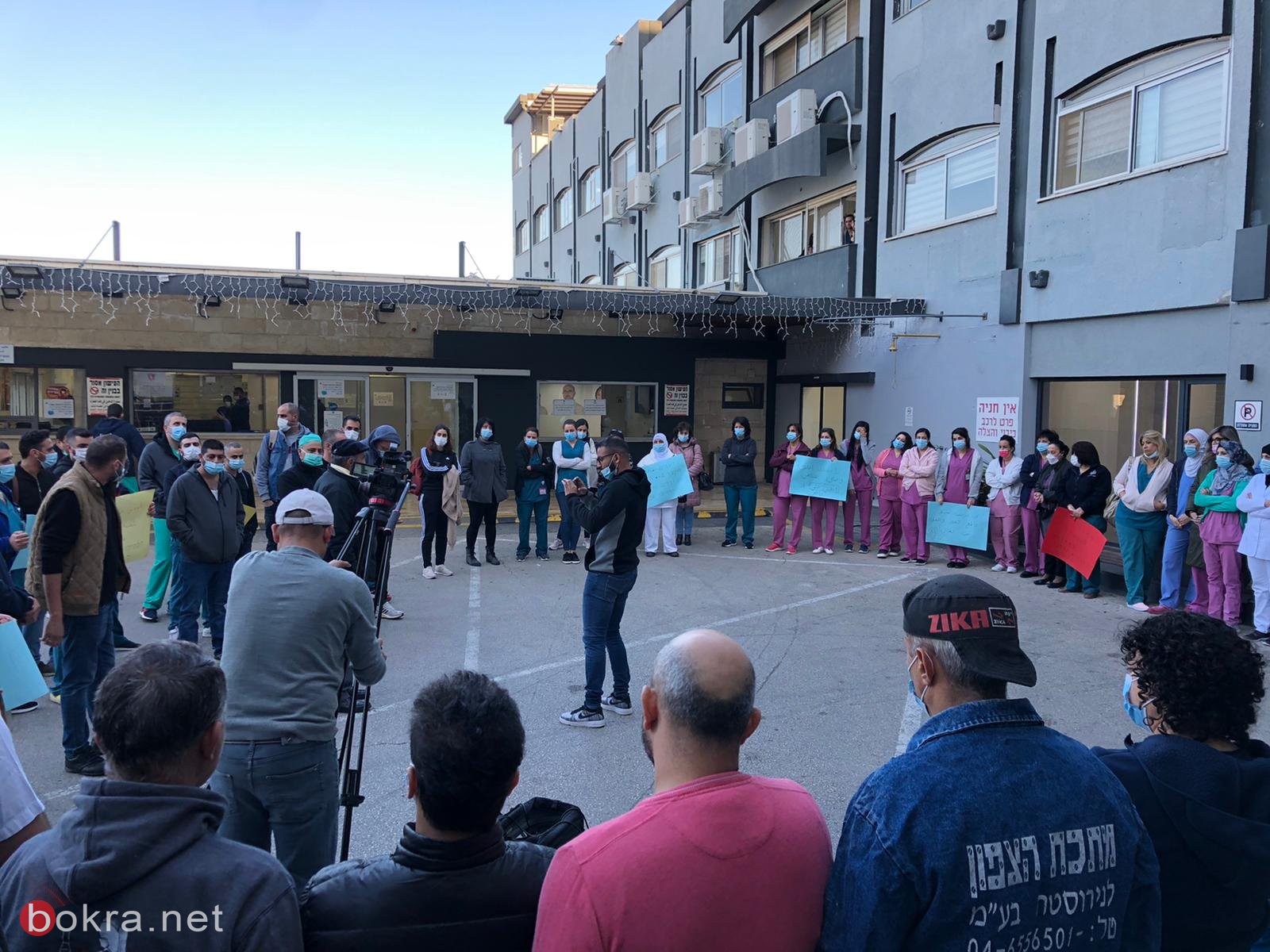 الممرضون والممرضات في مستشفى العائلة المقدسة يتظاهرون ضد إدارة المستشفى-14