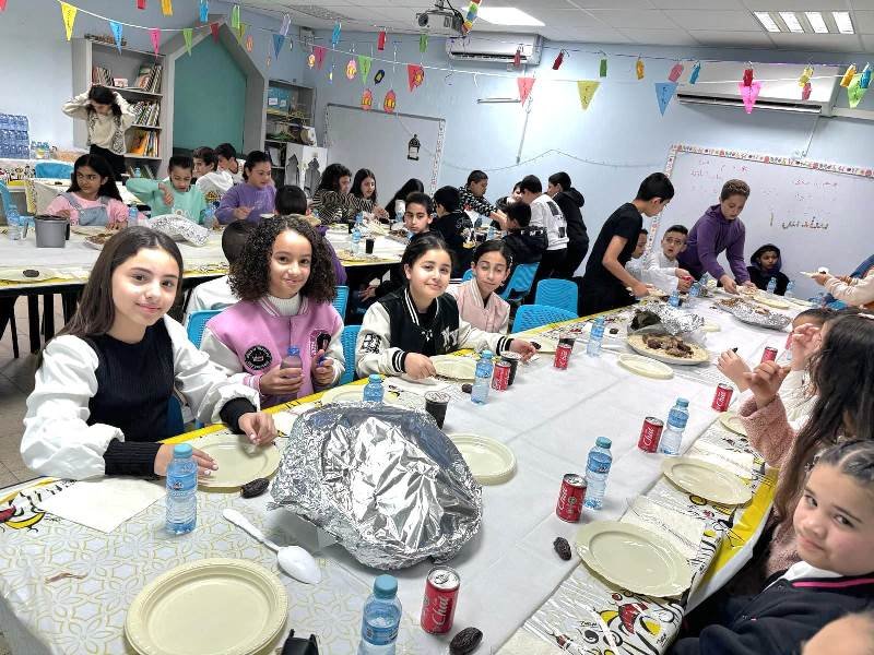 مدرسة نين الابتدائية تنظم مائدة افطار جماعية لطلاب المدرسة-7
