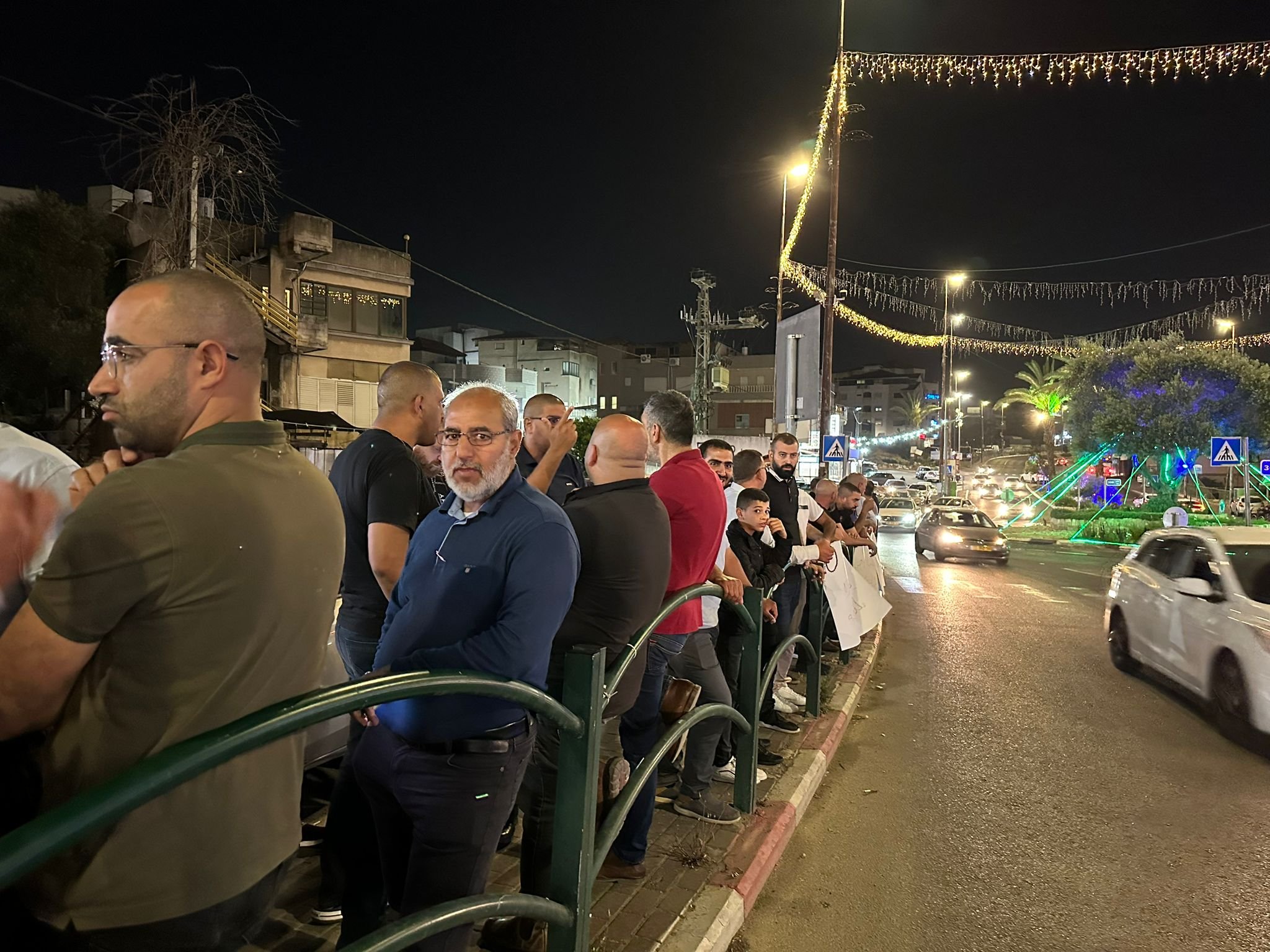 يافة الناصرة: وقفة احتجاجية تنديدا بحادث اطلاق النار على بيت رئيس المجلس المحلي-8