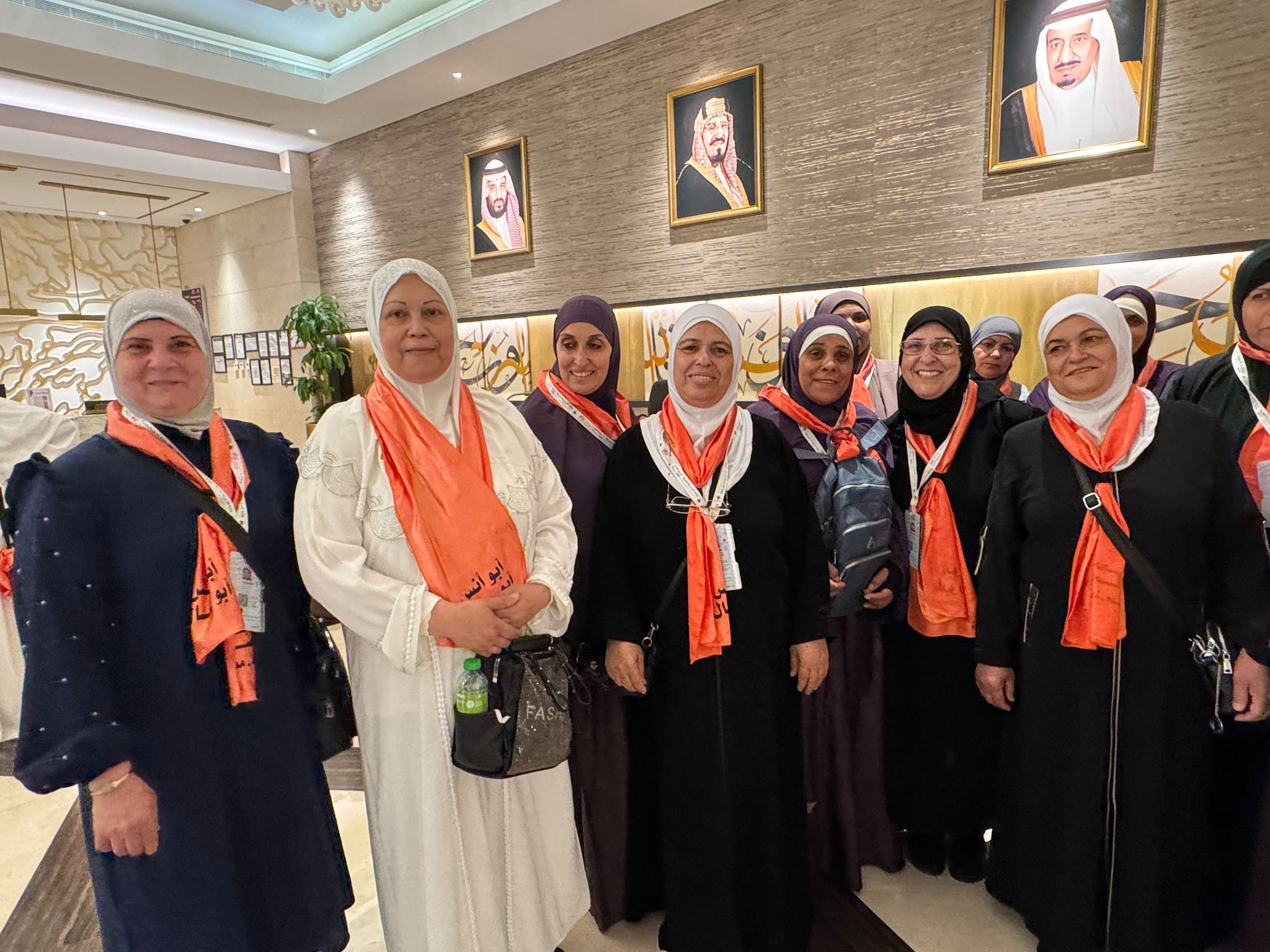 بالصور: حجاج من رهط، تل السبع، الناصرة، معاوية، عرابة وكفر مندا يصلون مكة المكرمة-14