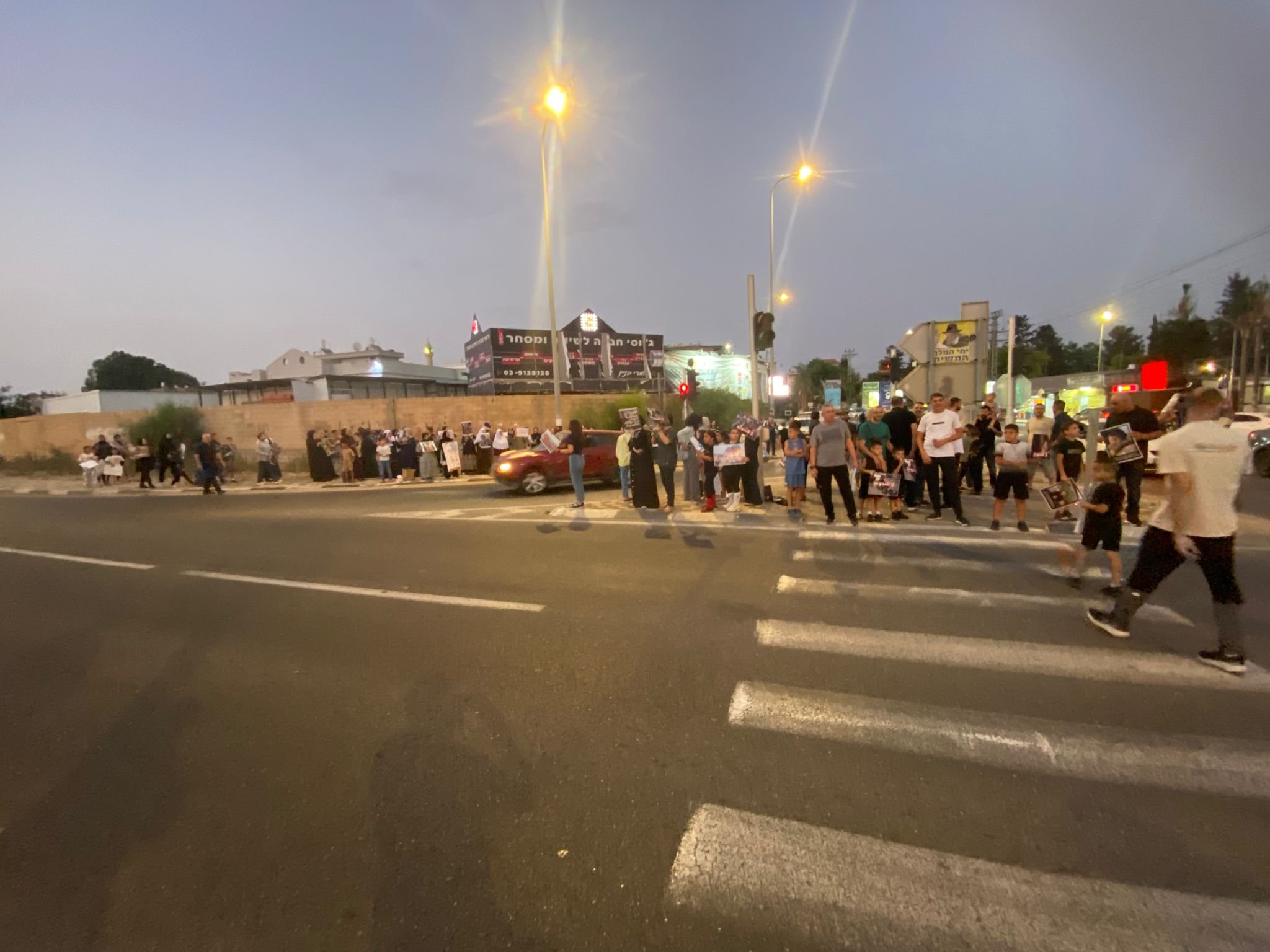 جلجولية: تظاهرة منددة بـ "حرب الإبادة والتجويع"-1