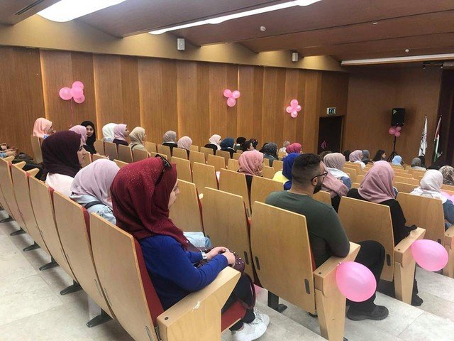 جنين: مسيرة كشفيّة ومؤتمر في الجامعة العربيّة الأمريكيّة لمحاربة سرطان الثدي‎-3