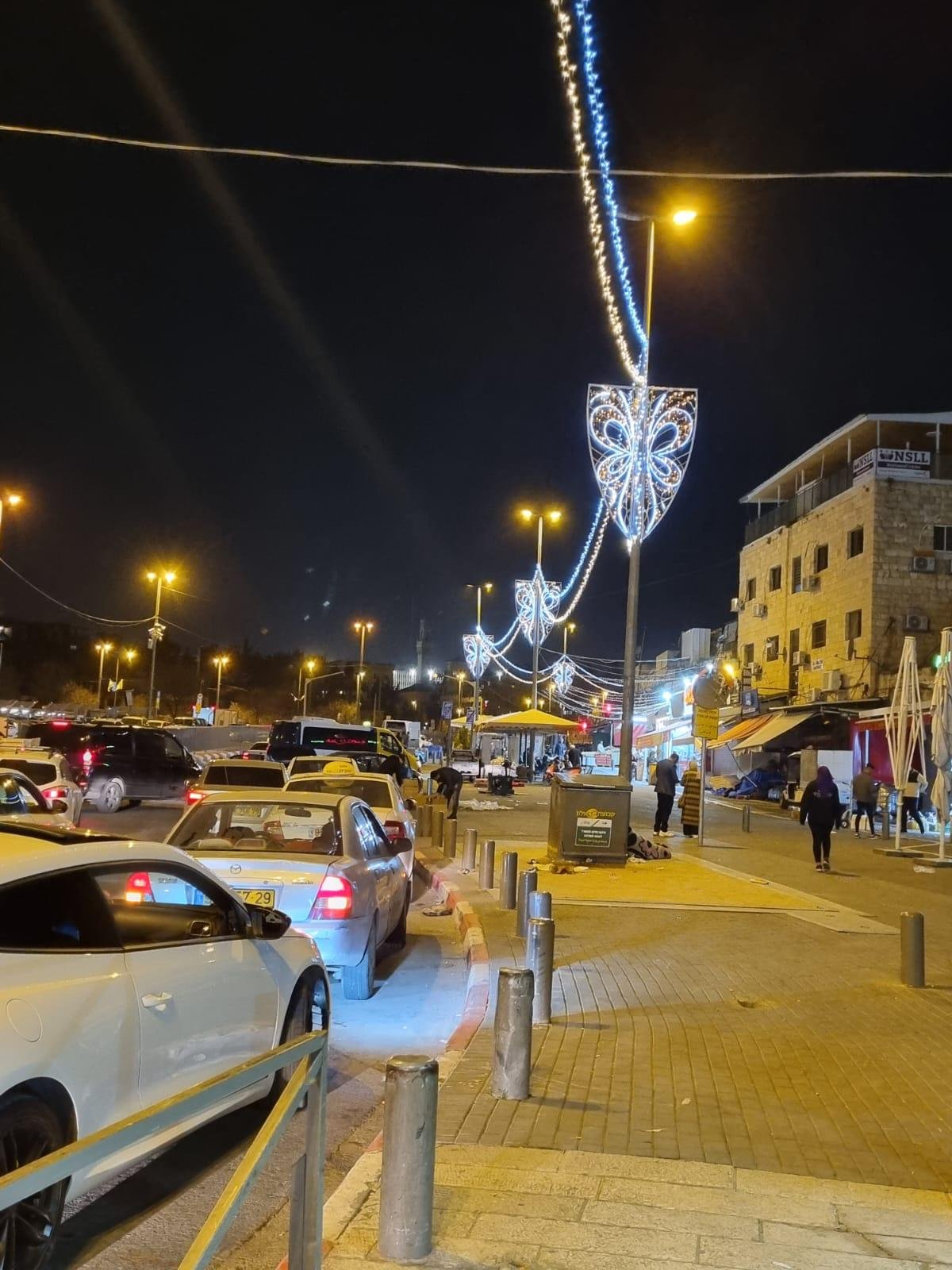 رمضان في القدس: استعدادات التجار وزينة البلدة القديمة-0