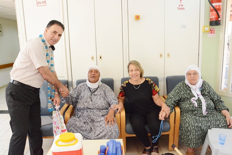 رئيس مجلس كفرمندا يعايد المسنين بمناسبة حلول عيد الاضحى المبارك -5