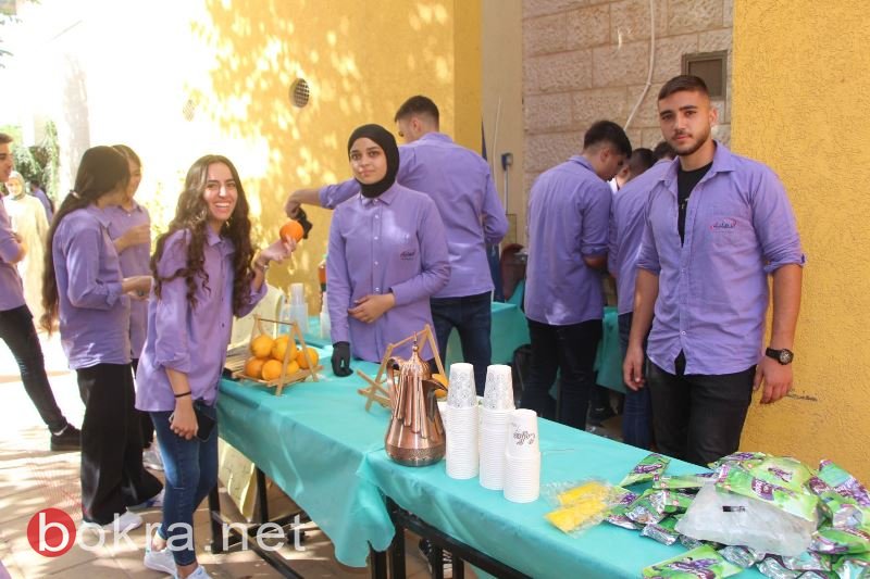 ام الفحم: طلاب المدرسة "الاهليّة" ينظمون بازارا للمأكولات احتفاءً باسبوع الصحة-7
