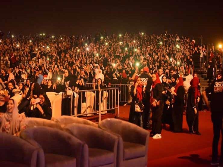 ماذا فعل تامر حسني في حفله الأول في السعودية؟-1