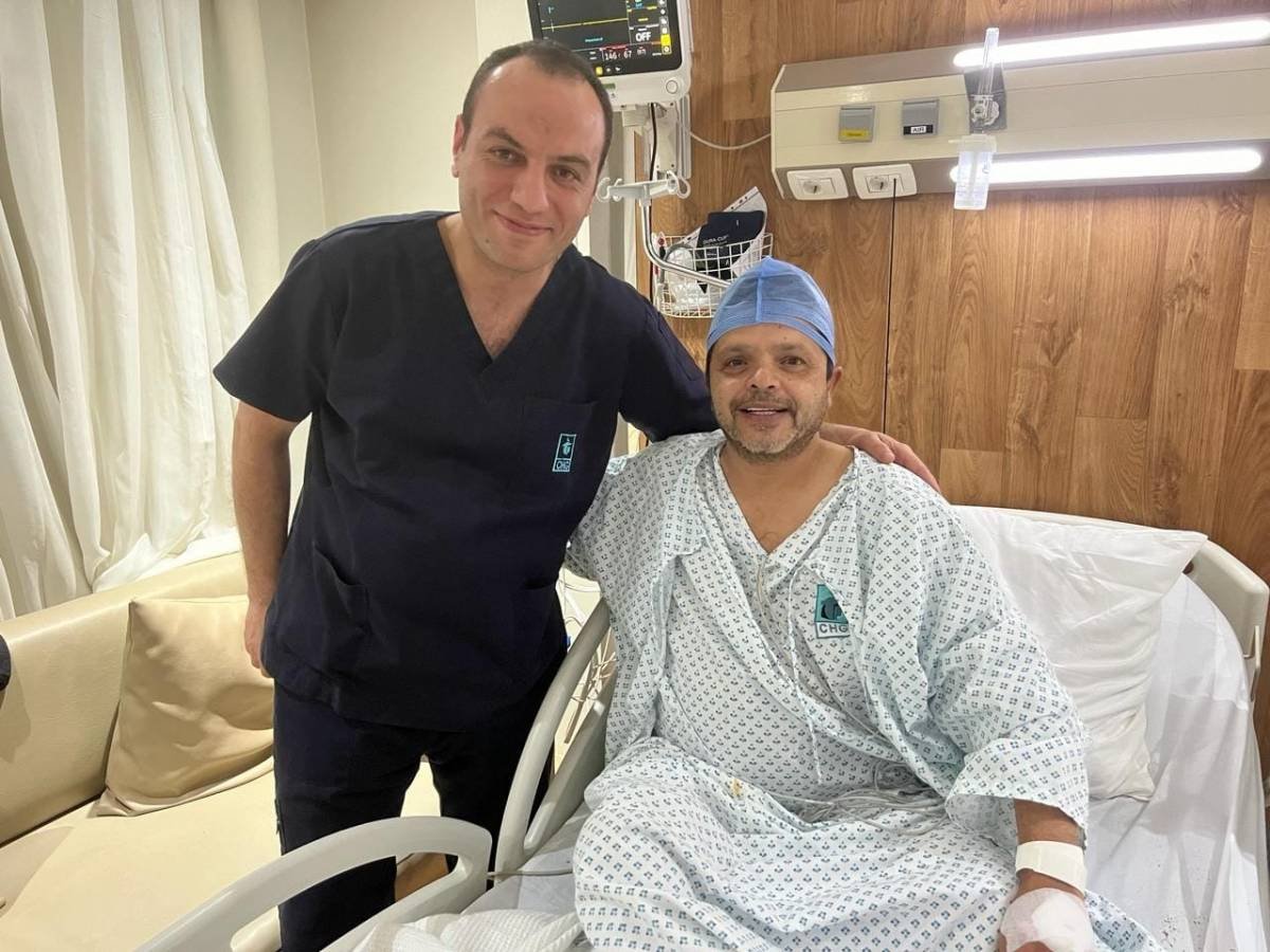 صورة: محمد هنيدي في المشفى بعد تعرضه لأزمة قلبية-0