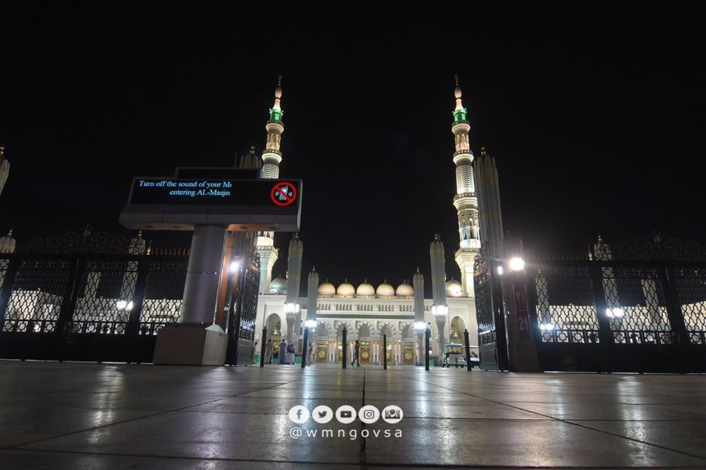 شاهد.. افتتاح المسجد النبوي بعد إغلاق طويل -1