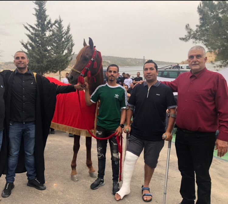 الحصان "بريق برشلونة" يفوز بلقب "بطل الأبطال" في ميدان الشهيد ياسر عرفات-4