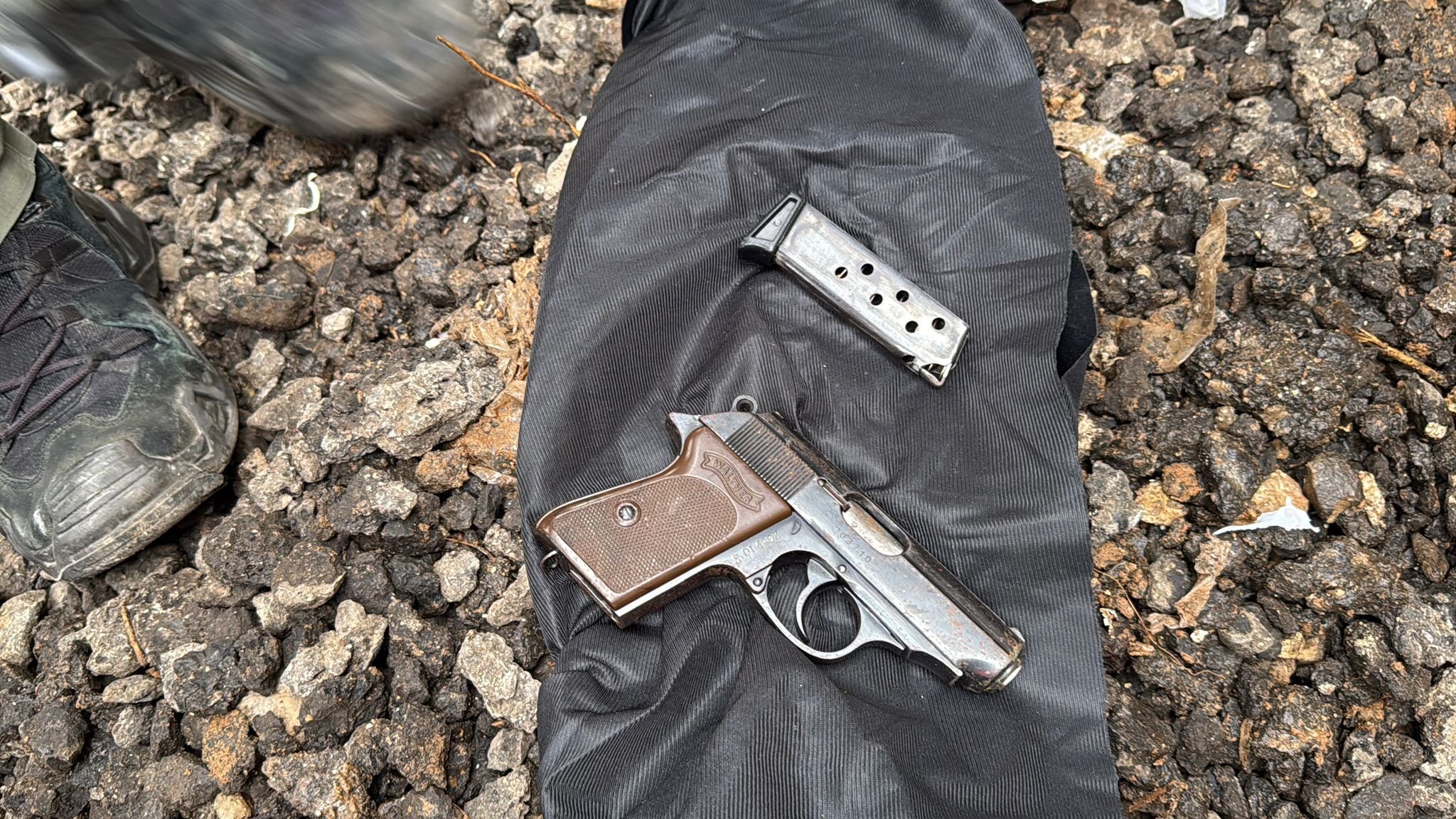 ضبط أسلحة وذخيرة ومخدرات في الطيبة واعتقال مشتبهين-1