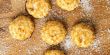 أقراص جوز الهند المخبوزة