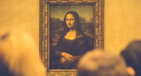 معلومة جديدة كشفها علماء تكمن بين ثنايا هذه اللوحات، فالرسام ليوناردو دافنشي استعان بالبيض.