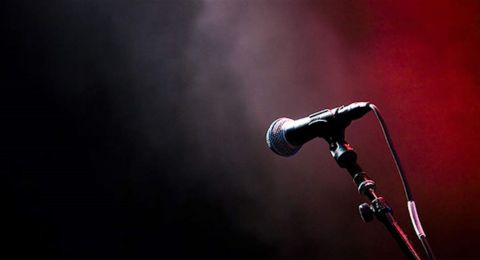 صورة فنانة معروفة جدّاً تُثير الجدل... هل هي حامل؟