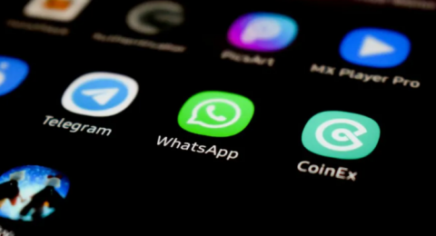 تخصيص أدوات جديدة لميزة الحالة بتطبيق واتساب