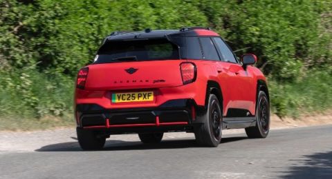 ميني تطرح سيارتها الجديدة John Cooper Works.. وهذه أسعارها عالميًا