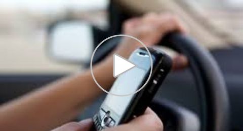 السائقين غير المسؤولين وإنشغالهم بالهاتف وعدم مبالاتهم بوجود الشرطة او المخالفات على أشكاله