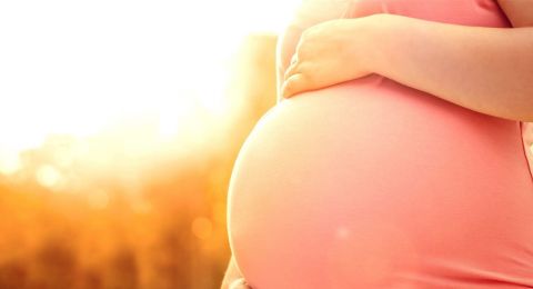 أسباب للحد من تناول الوجبات السريعة أثناء الحمل