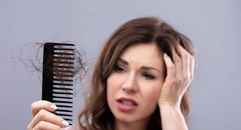 ما هو أفضل حل لعلاج تساقط الشعر؟