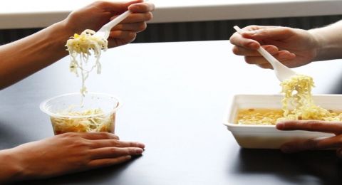 المعكرونة سريعة التحضير.. خداع للدماغ!