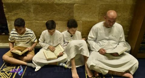 دعاء يحفظ الأبناء من كل شر.. يحميهم من العين والحسد