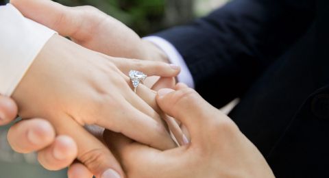 هل ترفض الخاطب لكون اسمه عبد المطلب؟