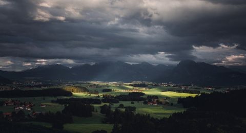 حالة الطقس: أجواء غائمة وباردة