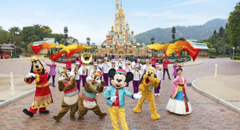 جولة سياحية مميزة في فروع ديزني لاند المنتشرة حول العالم