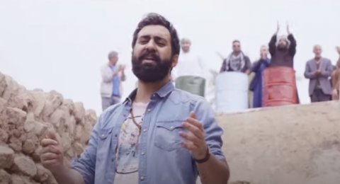 إيران..74 جلدة لنجم شهير حرض على خلع الحجاب!