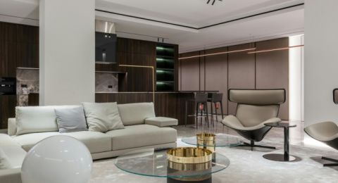 أفكار جذابة لتنسيق طاولة الوسط الدائرية في غرفة المعيشة