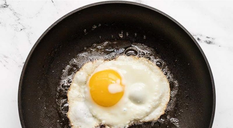 إحذروا... هذه الطريقة في طهي البيض تصيبكم بمرض خطير Bb0Doc-P-1053585-638161620890082632