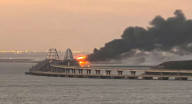 انفجار جسر يربط بين شبه جزيرة القرم والأراضي الروسية