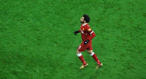 أرني سلوت يعلق على إنجاز محمد صلاح