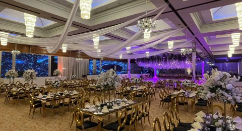 نصائح مفصلة من مصمم ديكور لتنسيق قاعة الزفاف المغلقة