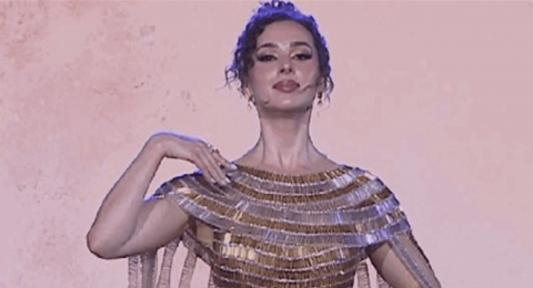 من برودواي إلى المتحف المصري.. قصة شيرين أحمد طارق التي لفتت الأنظار في الافتتاح التاريخي