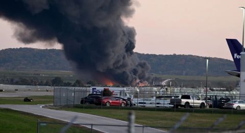 تحطم طائرة في ولاية كنتاكي الأميركية.. وسقوط قتلى وجرحى