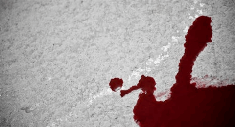 في بركة من دمائه.. العثور على موسيقي شهير ميتًا