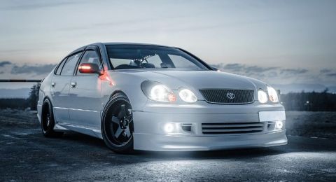 بدء العمل بقانون إضاءة المصابيح الإلزامي للمركبات في البلاد