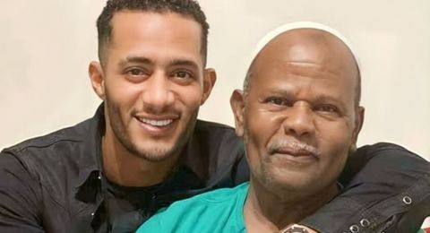 محمد رمضان يعلن عن وفاة والده
