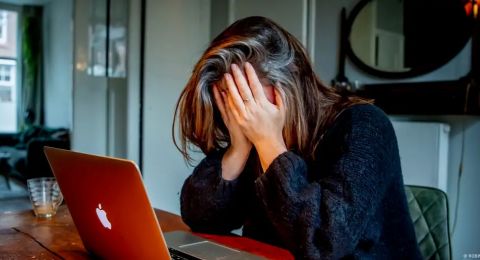 التوتر المزمن يضعف المناعة ويفتح الطريق أمام نمو الأورام