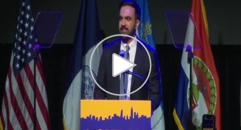 زهران ممداني يفوز برئاسة بلدية نيويورك متقدّمًا على أندرو كومو في انتخابات تاريخية