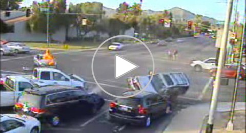 لنقتنع ان قطع الاشارة الحمراء جريمة بشعة وليست خطأً