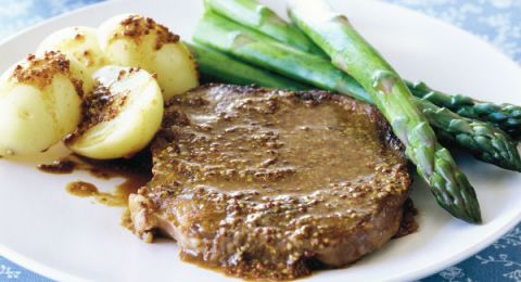 ستيك بصلصة الخردل