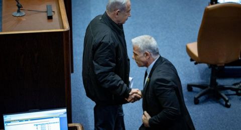 لابيد: قرار الحكومة الإسرائيلية باحتلال غزة كارثة ستؤدي إلى كوارث