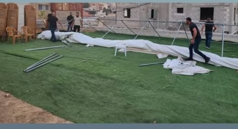 الشرطة تداهم منزل رجا إغبارية في أم الفحم وتفرض إزالة خيمة التهاني