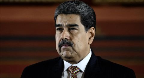 نقل الرئيس الفنزويلي نيكولاس مادورو مكبّلًا إلى محكمة فيدرالية بمانهاتن